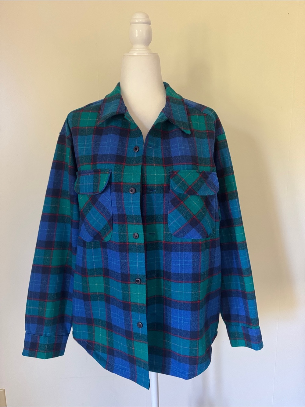Pendleton Vintage Women’s Blue and Green Plaid Button-Down Shirt 100% Wool